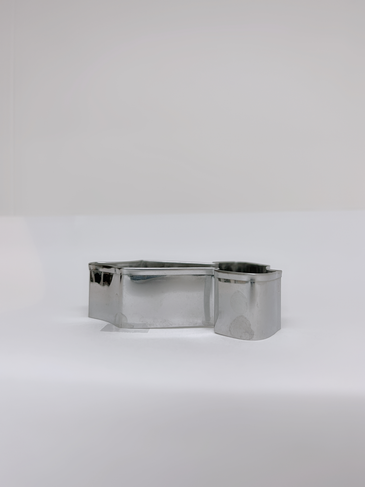 Stainless steel cookie cutter - BB shirt