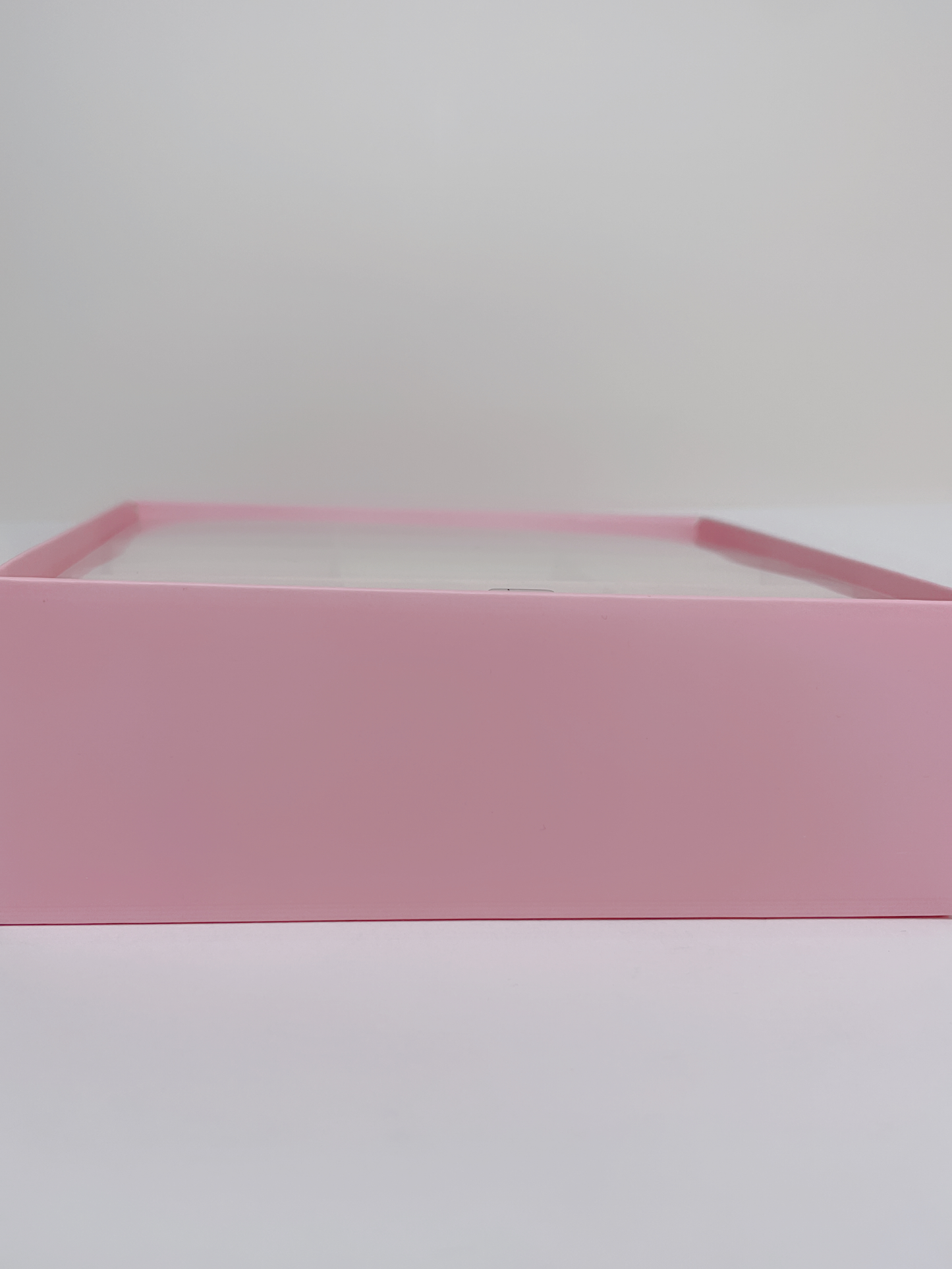 9-compartment chocolate box