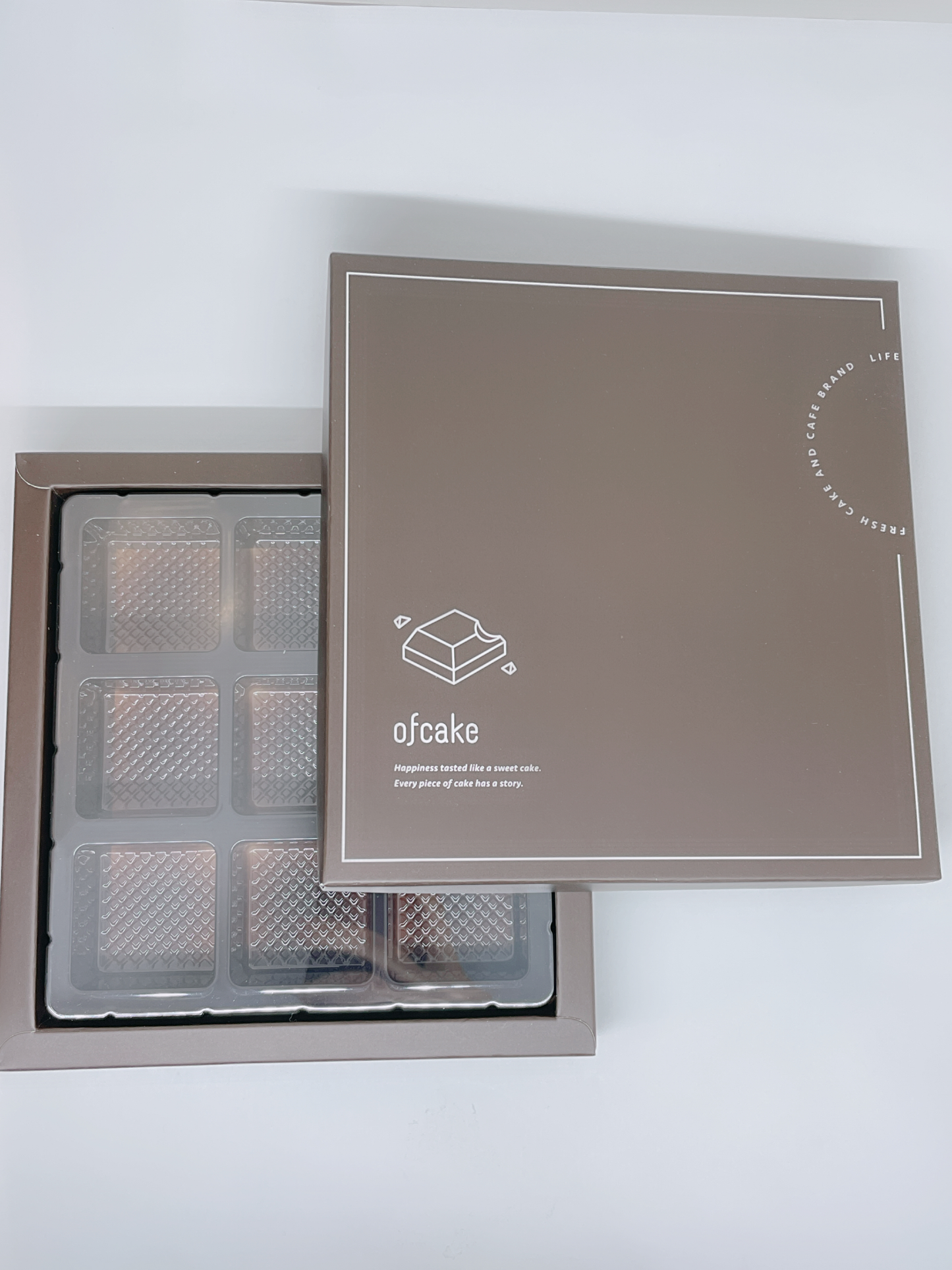 9-compartment chocolate box