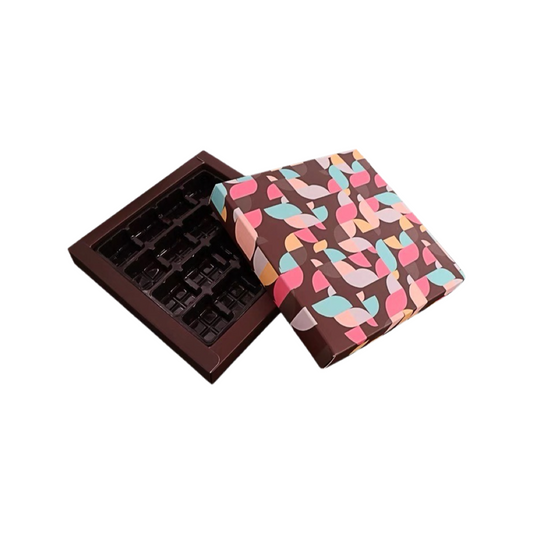 Patterned chocolate box-16 grid inner tray